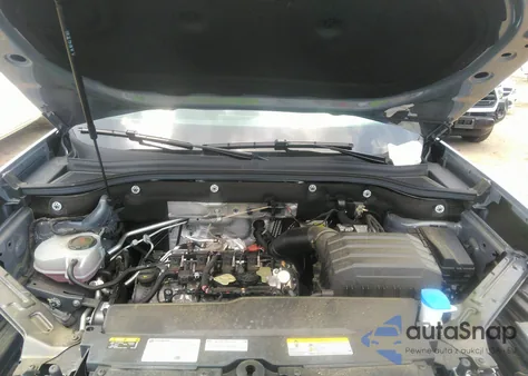 2024 Volkswagen Atlas 2.0T Peak Edition Se W/Technology from USA, damaged, VIN 1V2CR2CA8RC561771